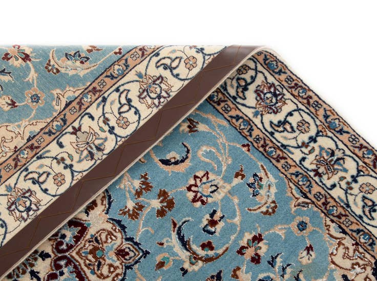 Detail image of 3' 3 x 5' Hand Knotted Nain Persian Rug