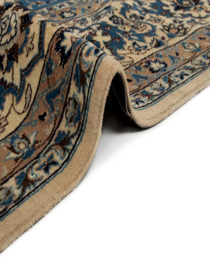 Detail image of 8' 6 x 12'  Hand Knotted Nain Persian Rug