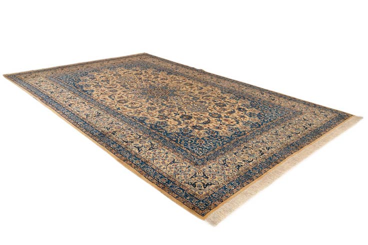 Detail image of 8' 3 x 12' 10 Nain Rug
