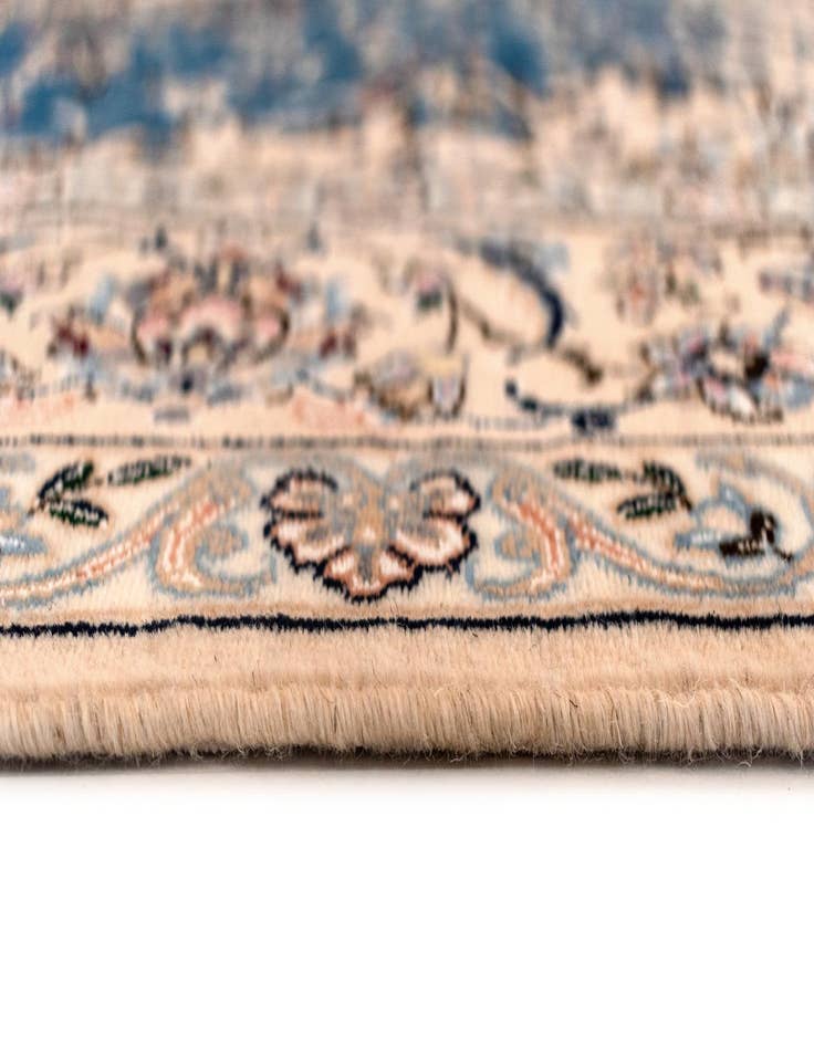 Detail image of 8' x 9' 1 Nain Rug