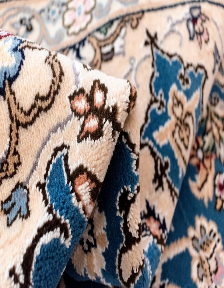 Detail image of 8' x 9' 1 Nain Rug