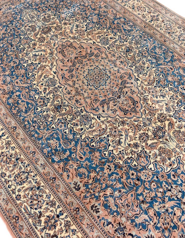 Detail image of 6' 11 x 10' 7 Nain Rug