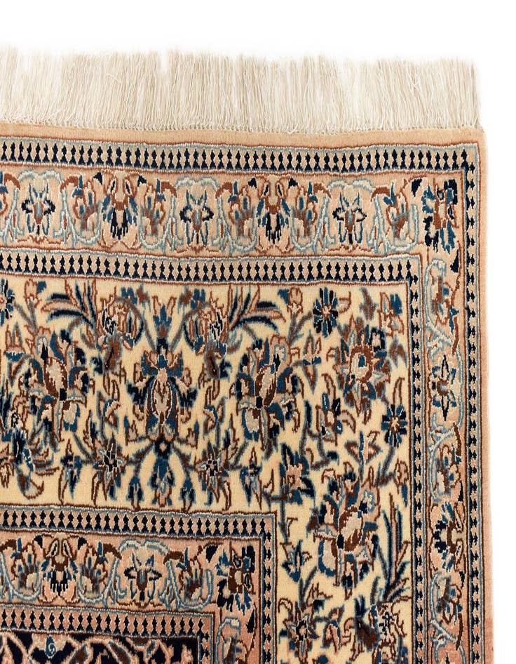 Detail image of 6' 11 x 10' 7 Nain Rug