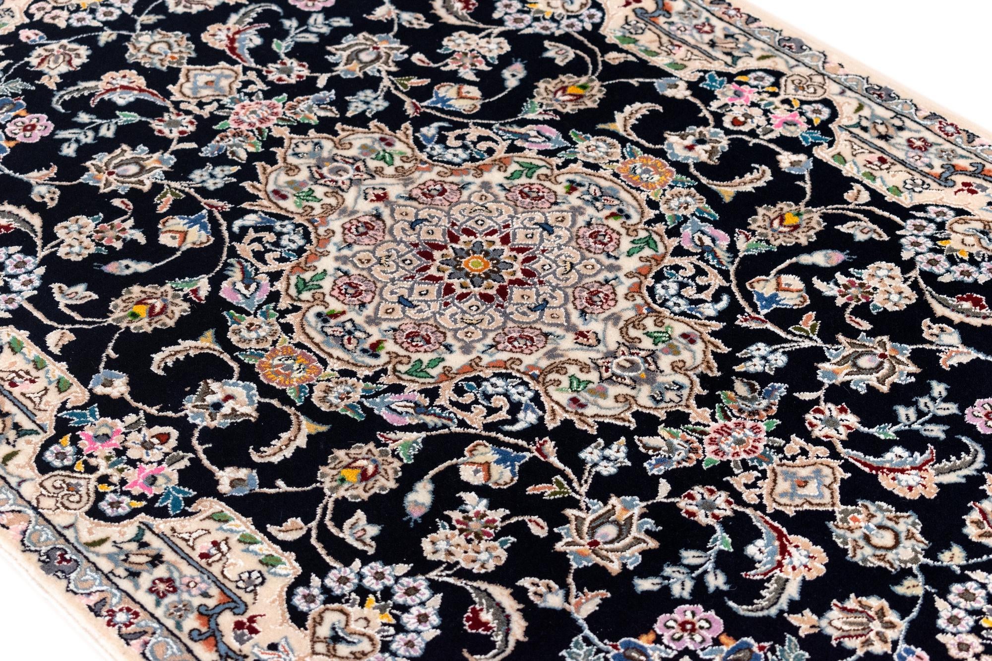2' 8 x 4' Nain Rug