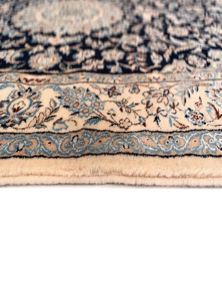 Detail image of 3' 10 x 5' 9 Nain Rug