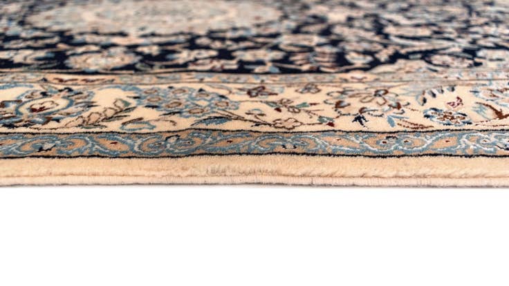 Detail image of 3' 10 x 5' 9 Nain Rug