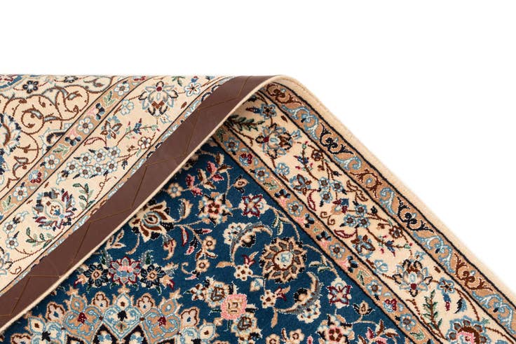 Detail image of 2' 11 x 4' 6 Hand Knotted Nain Rug
