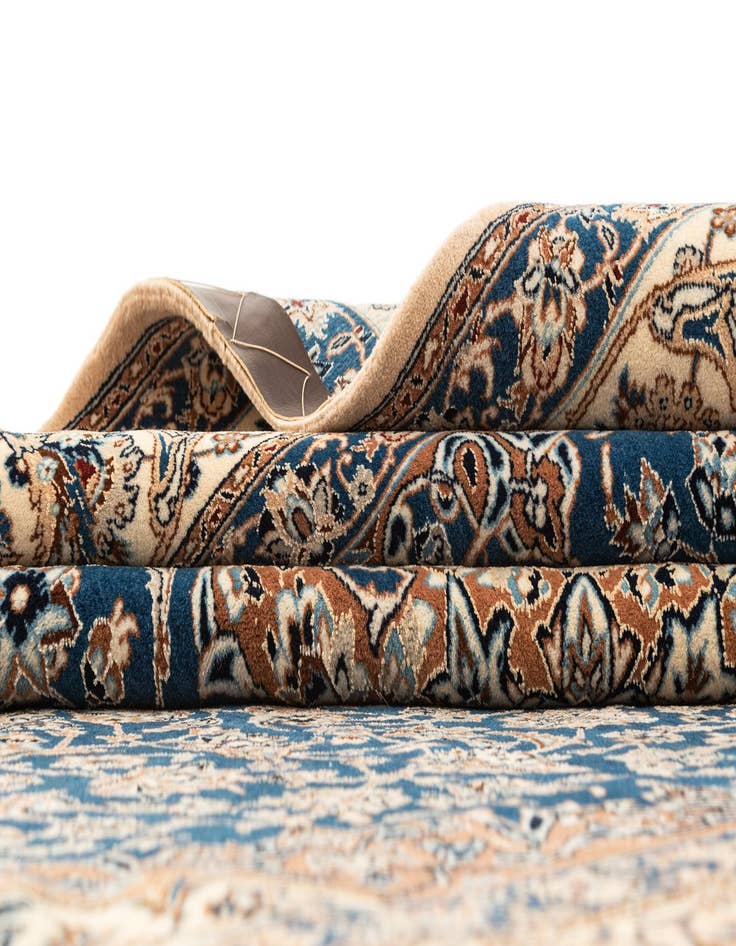 Detail image of 5' 7 x 7' 10  Hand Knotted Nain Rug