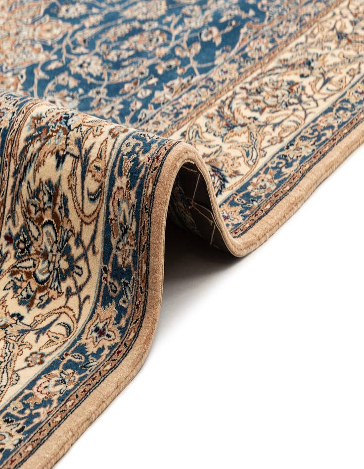 Detail image of 5' 7 x 7' 10  Hand Knotted Nain Rug