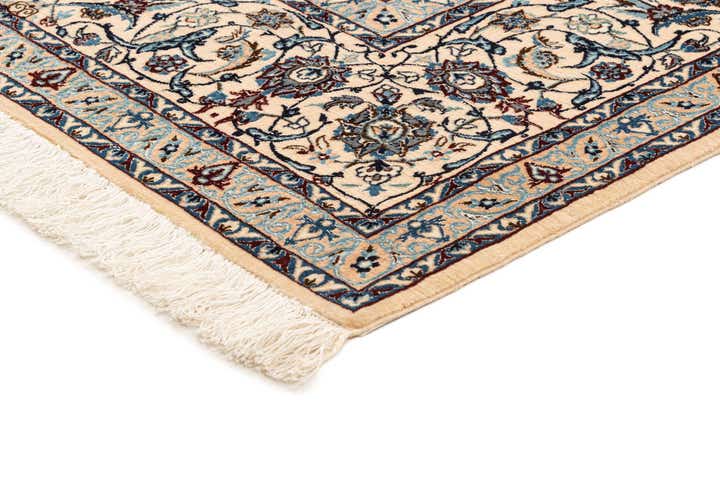 6' 11 x 10' 6 Hand Knotted Nain Rug