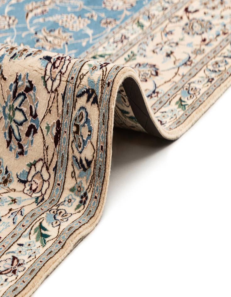 Detail image of 6' 8 x 10' 2 Hand Knotted Nain Rug