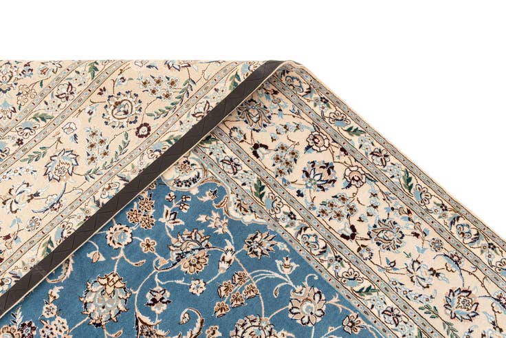 Detail image of 6' 8 x 10' 2 Hand Knotted Nain Rug