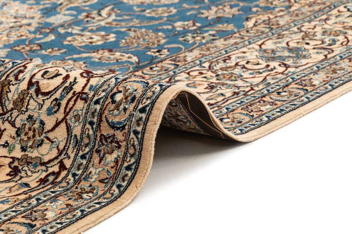 6' x 9' 6 Hand Knotted Nain Rug
