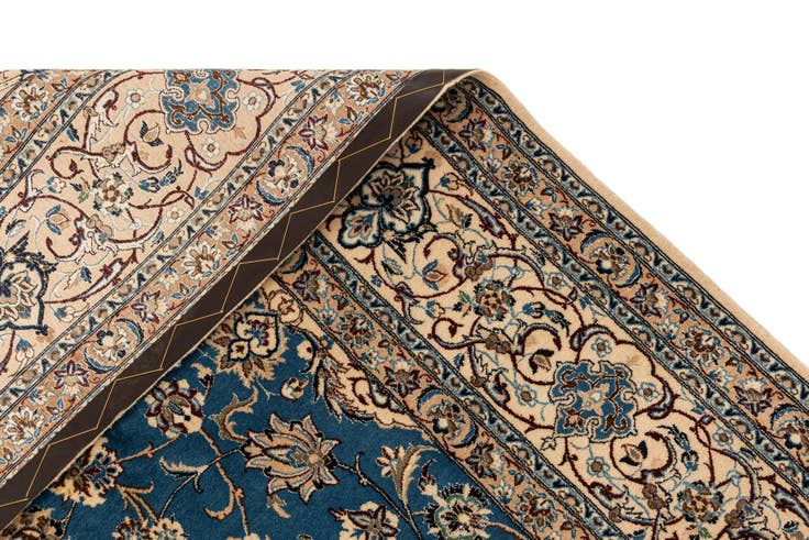 Detail image of 6' x 9' 6 Hand Knotted Nain Rug