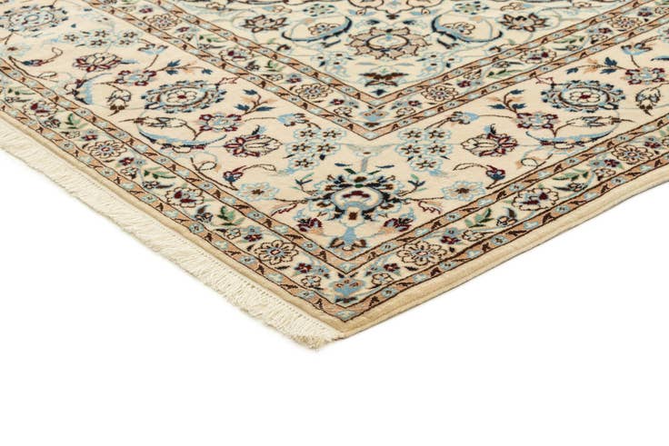 Detail image of 6' 8 x 8' 6 Nain Rug