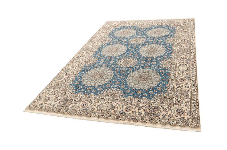 Detail image of 6' 10 x 10' 4 Nain Rug