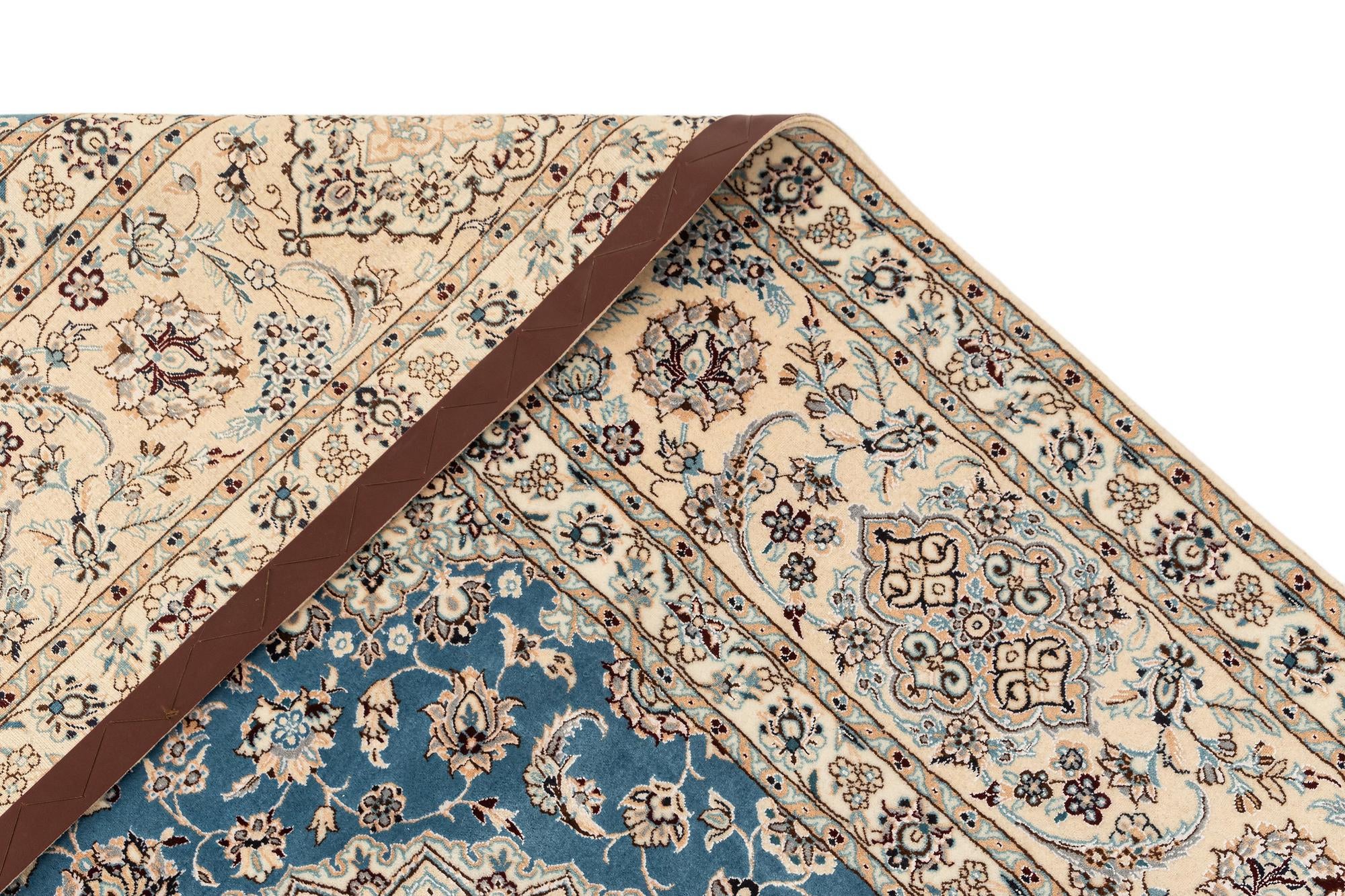 6' 10 x 10' 4 Nain Rug