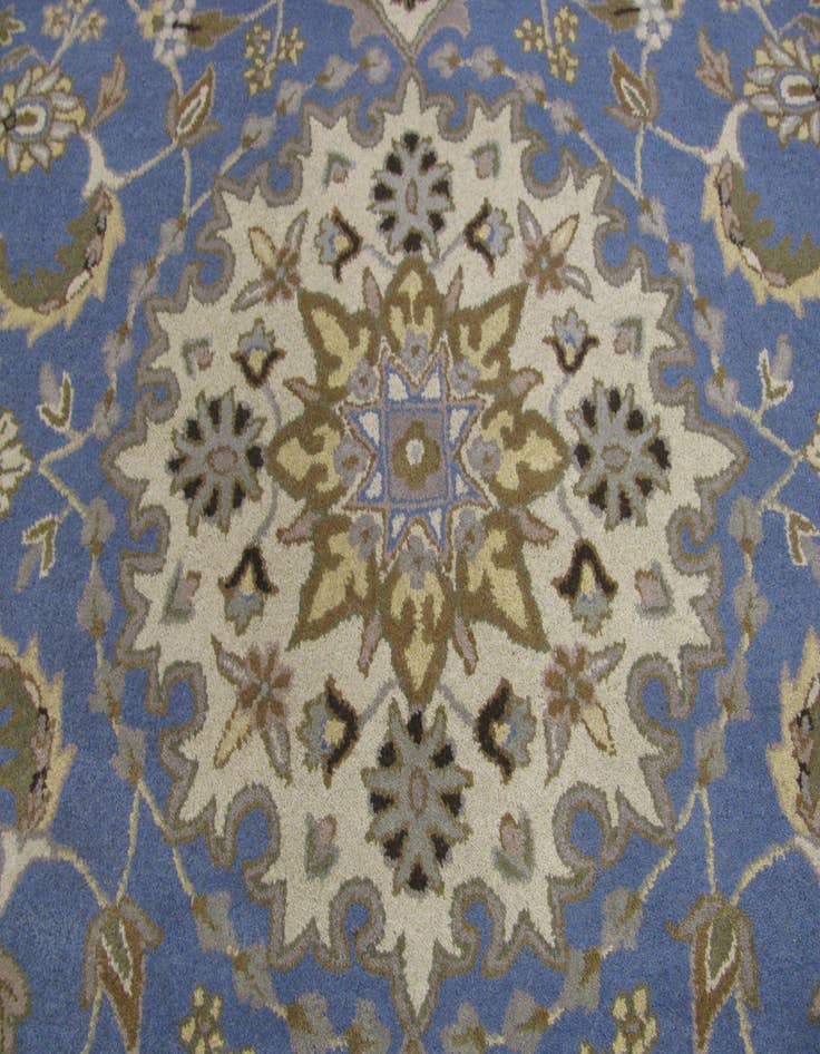 Detail image of 8' 2 x 11' 6 Nain Wool Rug