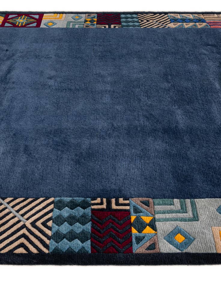 Detail image of 6' 6 x 9' 6  Hand Knotted Nepal Wool Rug