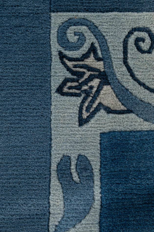 Detail image of 4' 6 x 6' 7 Hand Knotted Nepal Wool Rug