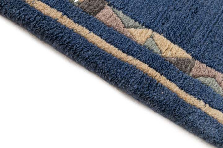 2' 5 x 4' 6 Hand Knotted Nepal Wool Rug