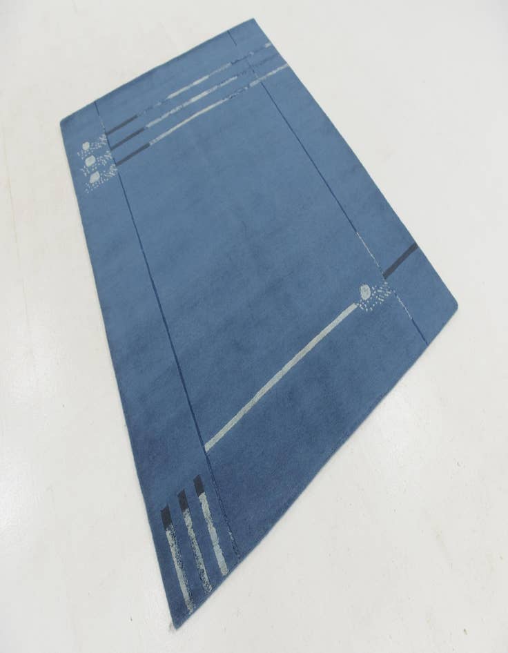 Detail image of 5' x 6' 5 Hand Knotted Nepal Rug