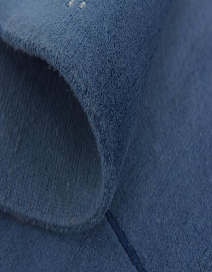 Detail image of 5' x 6' 5 Hand Knotted Nepal Rug