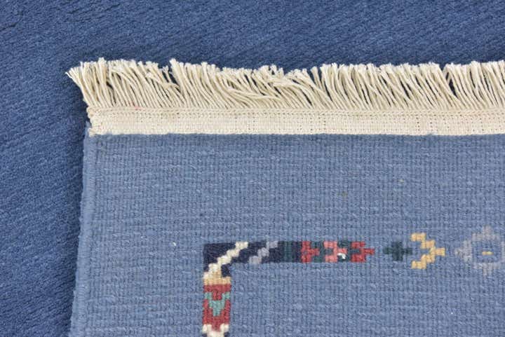 2' 6 x 4' 7 Hand Knotted Nepal Wool Rug
