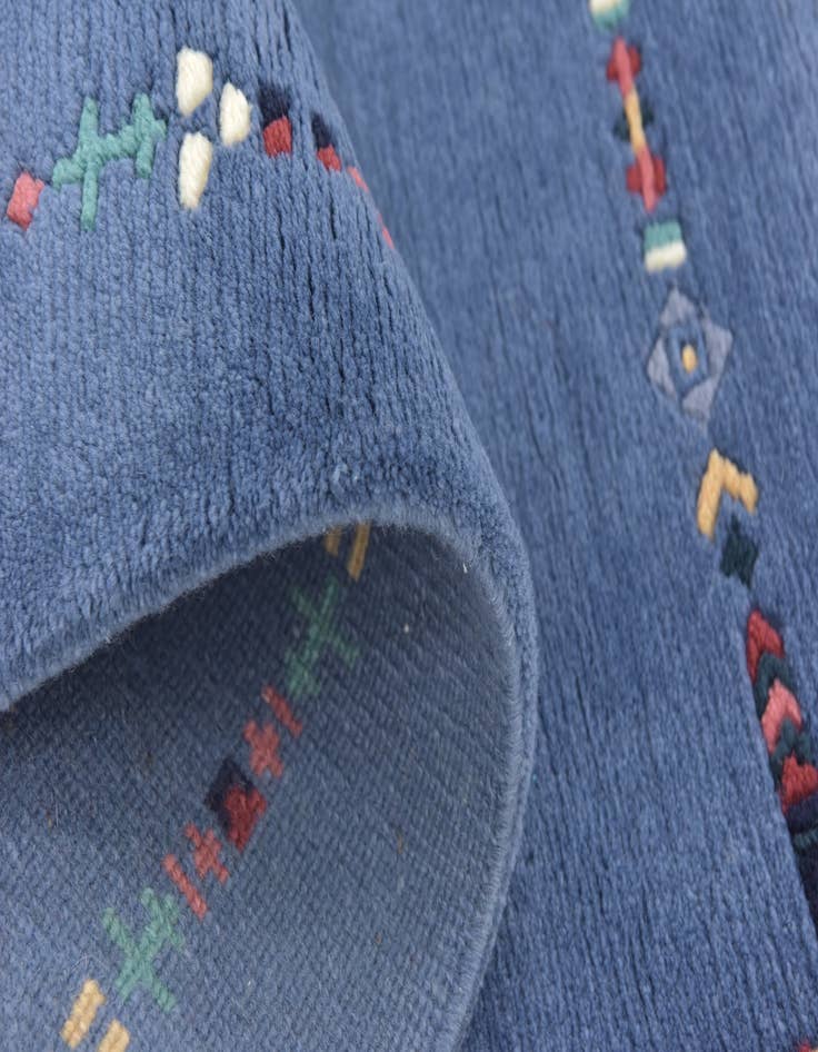 Detail image of 2' 6 x 4' 7 Hand Knotted Nepal Wool Rug