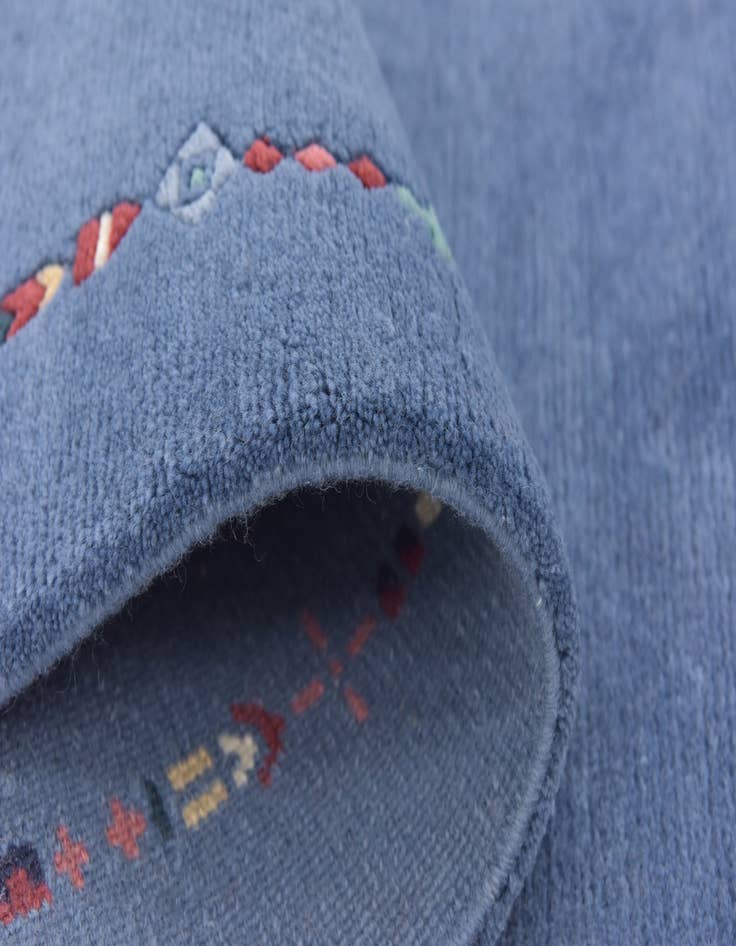 Detail image of 2' 5 x 4' 7 Hand Knotted Nepal Wool Rug