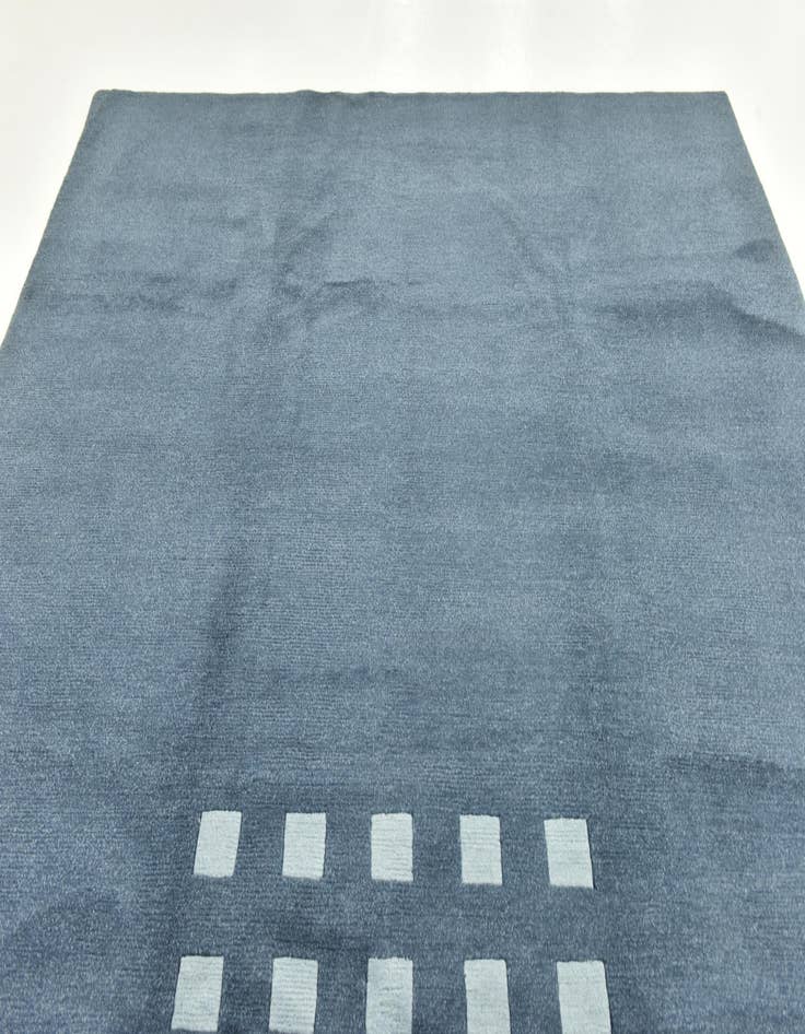 Detail image of 7' 6 x 9' 1 Hand Knotted Nepal Wool Rug