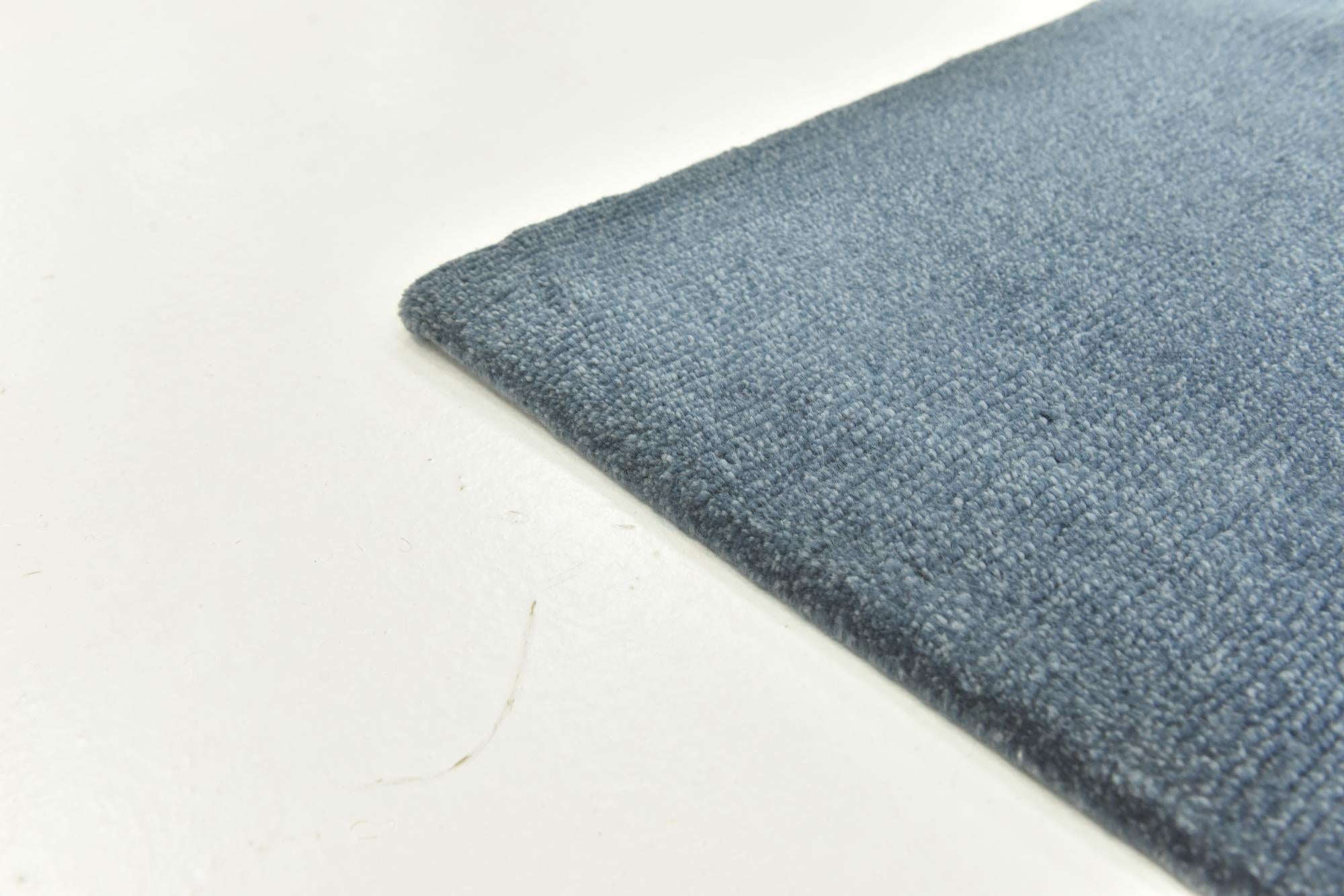 7' 6 x 9' 1 Hand Knotted Nepal Wool Rug