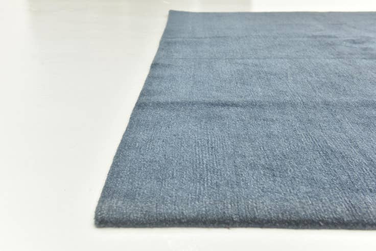 Detail image of 6' 7 x 9' 7 Hand Knotted Nepal Wool Rug