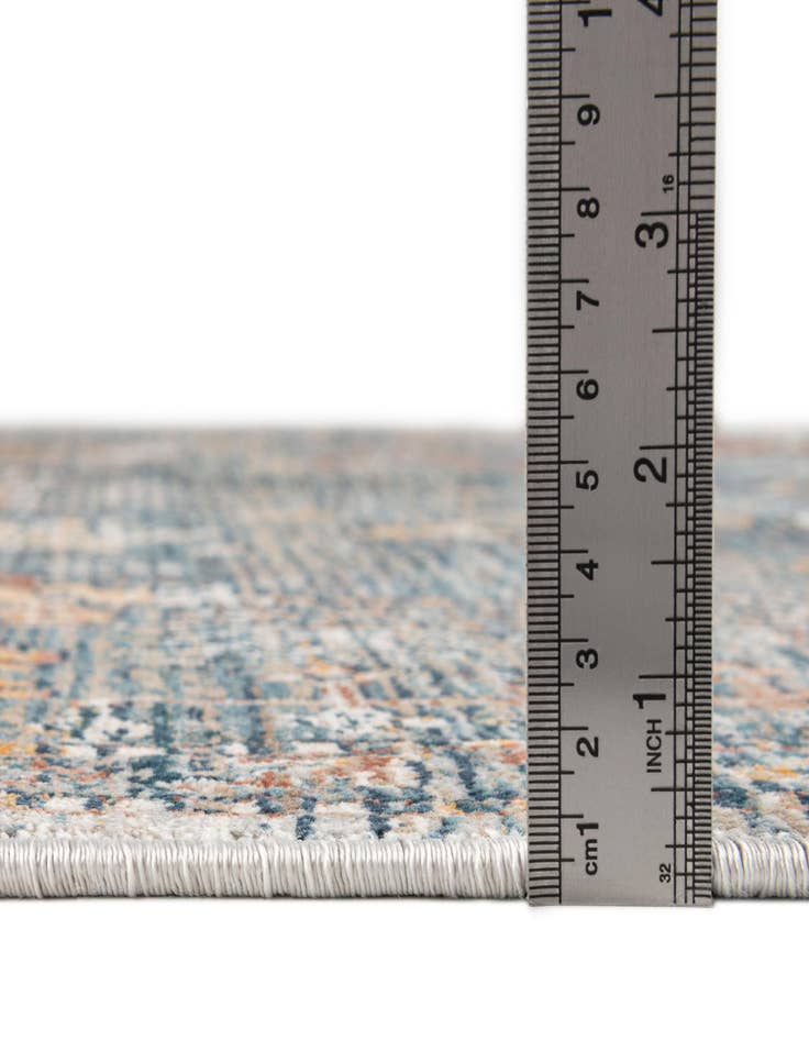 Detail image of 5' x 7' 10 Newport Rug