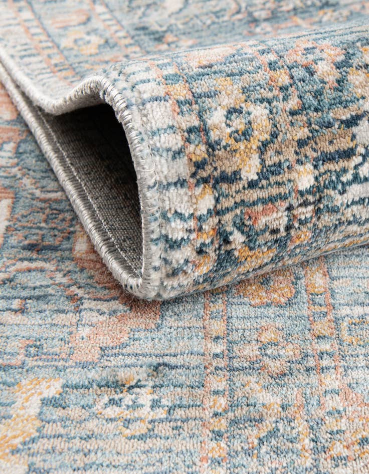 Detail image of 5' x 7' 10 Newport Rug