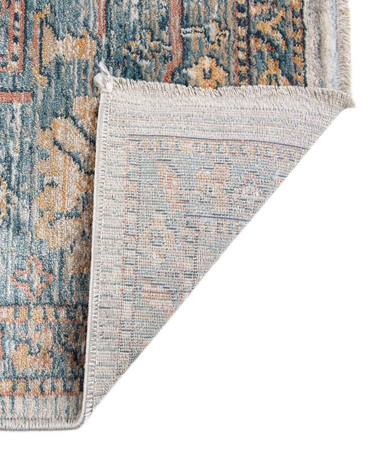 Detail image of 5' x 7' 10 Newport Rug