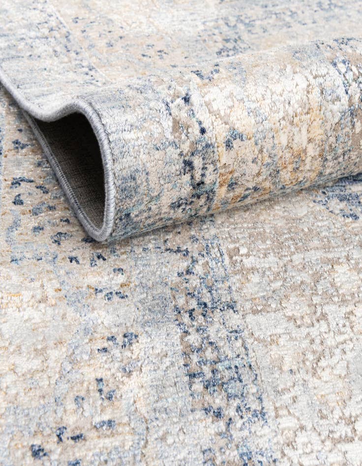 Detail image of 5' x 8' Noble Rug