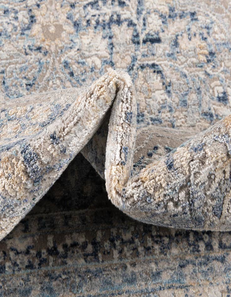 Detail image of 5' x 8' Noble Rug