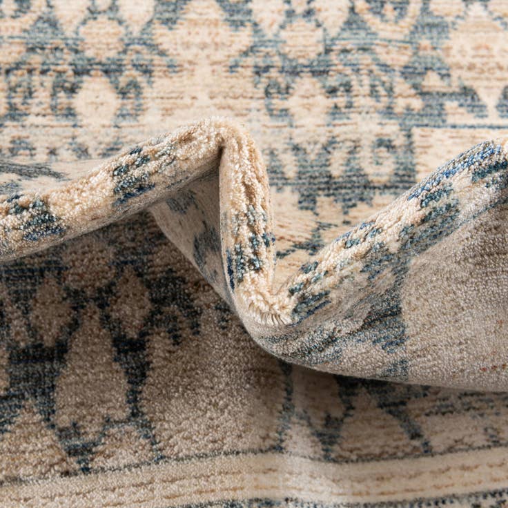Detail image of 5' 3 x 7' 7 Noble Rug