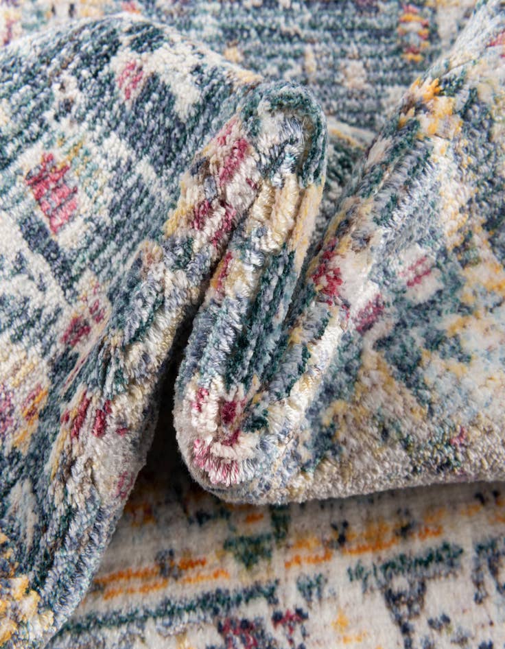 Detail image of 3' x 5' Noble Rug