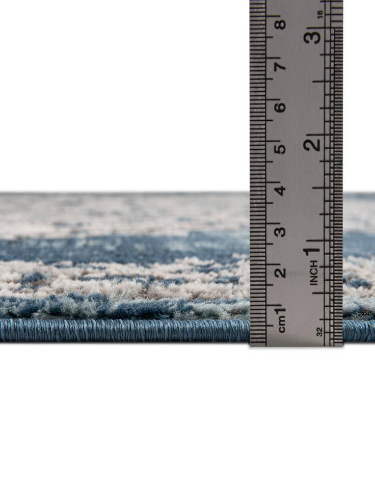 Detail image of 6' x 9' Nyla Rug