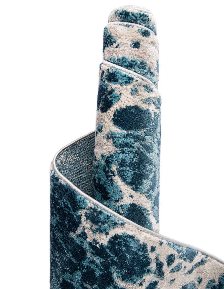 Detail image of 6' x 9' Oasis Rug