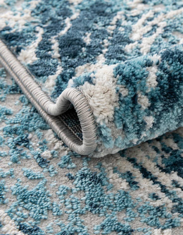 Detail image of 9' x 12' Oasis Rug