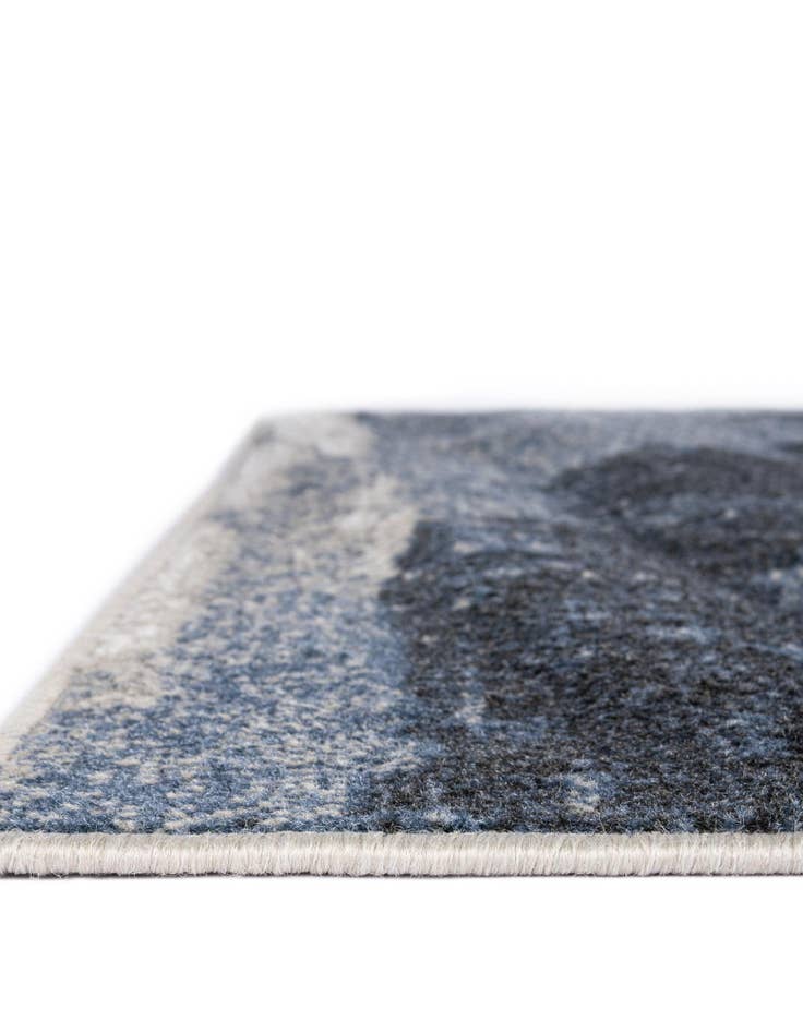 Detail image of 5' x 8' Oslo Rug
