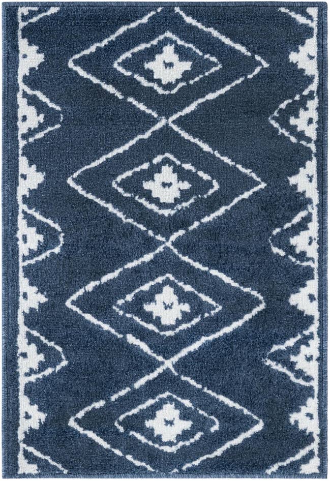 Detail image of 2' x 3' Oslo Rug