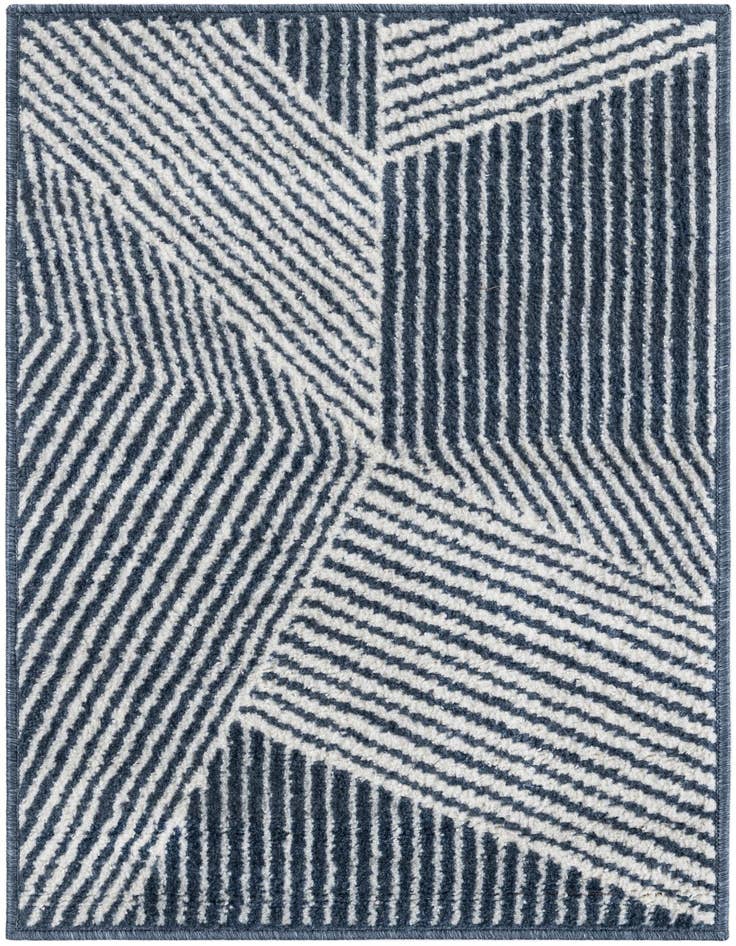 Detail image of 2' x 3' Oslo Rug