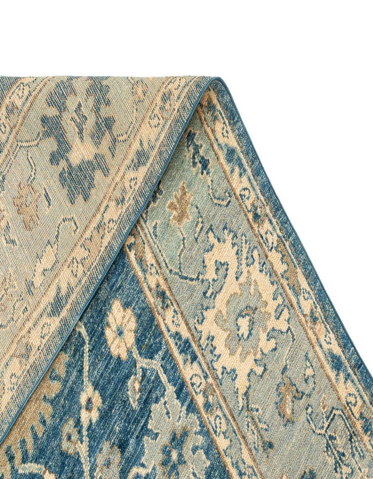 Detail image of 7' 9 x 10'  Hand Knotted Oushak Rug