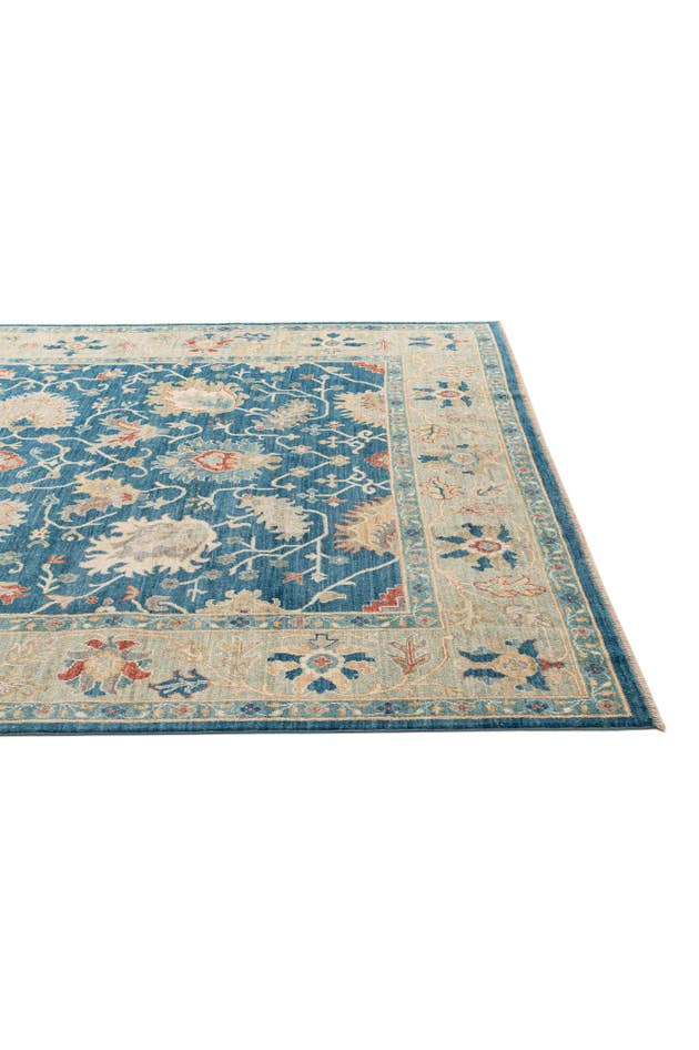 Detail image of 8' 1 x 9' 9 Hand Knotted Oushak Wool Rug