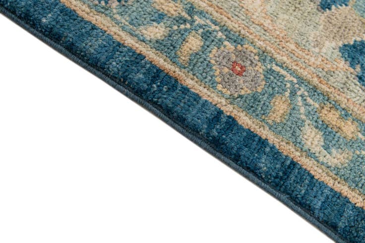 Detail image of 8' 1 x 9' 9 Hand Knotted Oushak Wool Rug