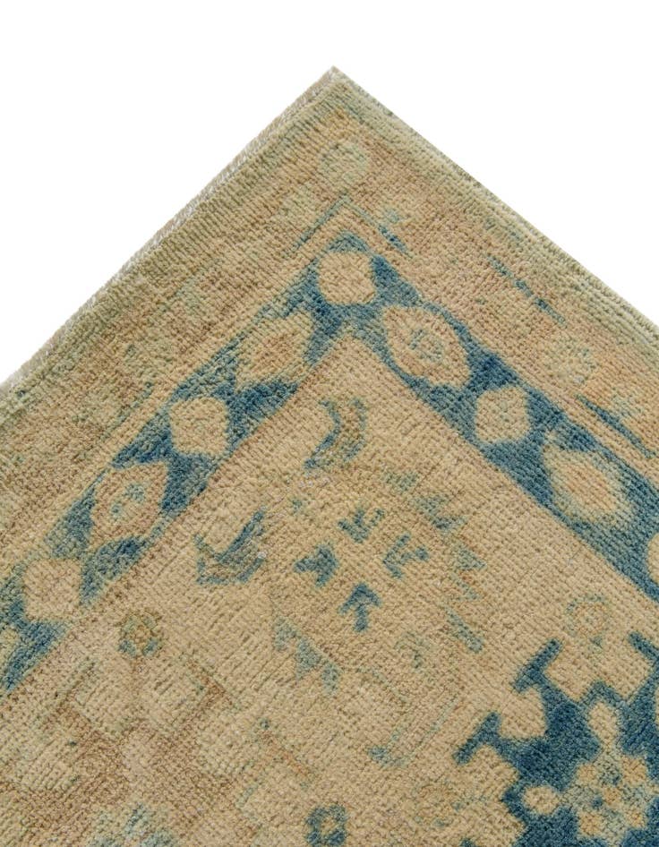 Detail image of 8' 2 x 9' 2 Hand Knotted Oushak Wool Rug